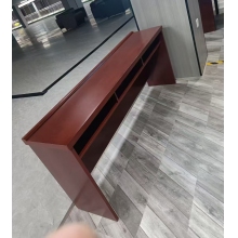 條桌